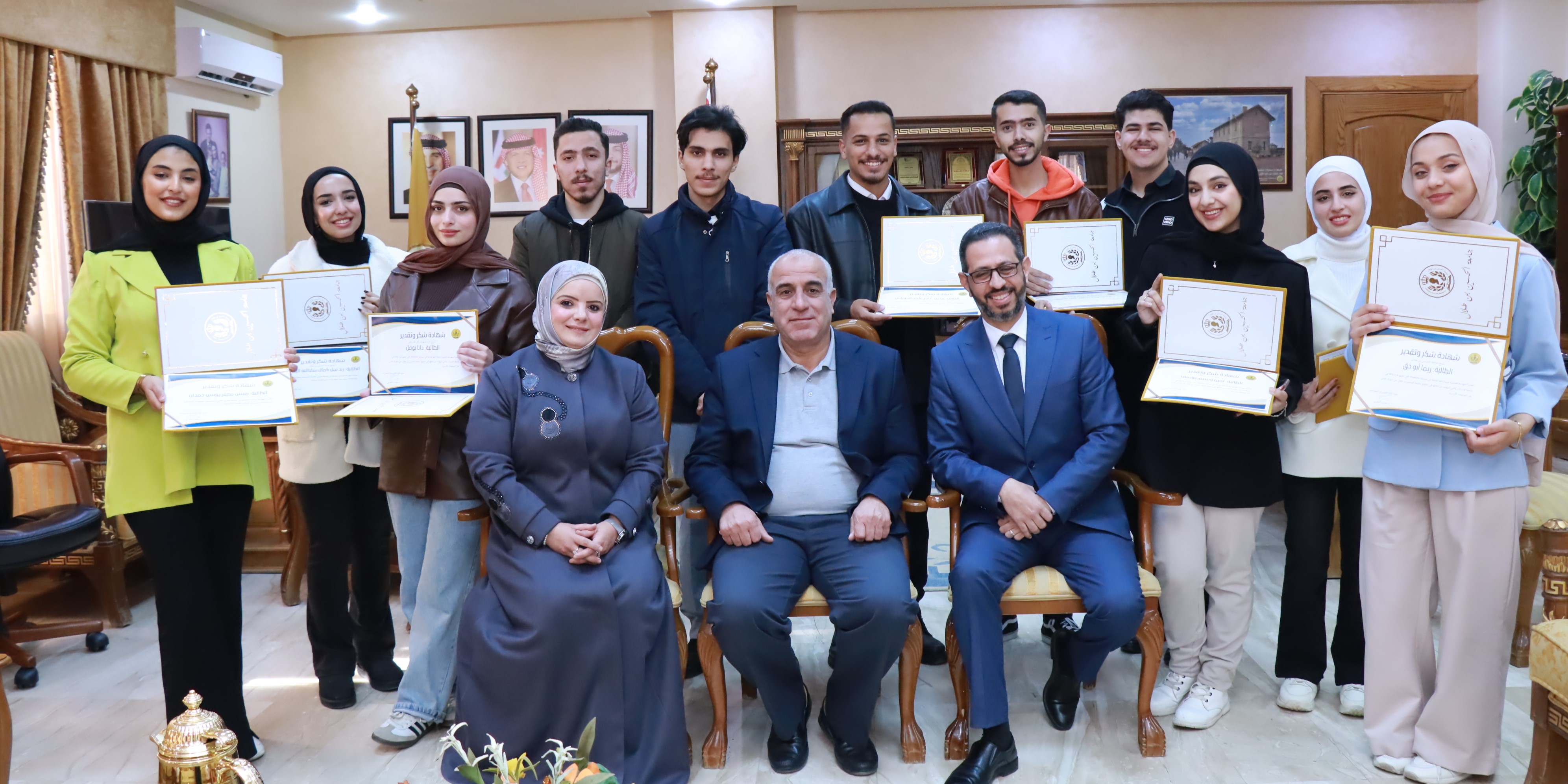  تكريم مجموعة من طلبة كلية تكنولوجيا المعلومات وكلية الهندسة الفائزين في المسابقات الوطنية والعالمية